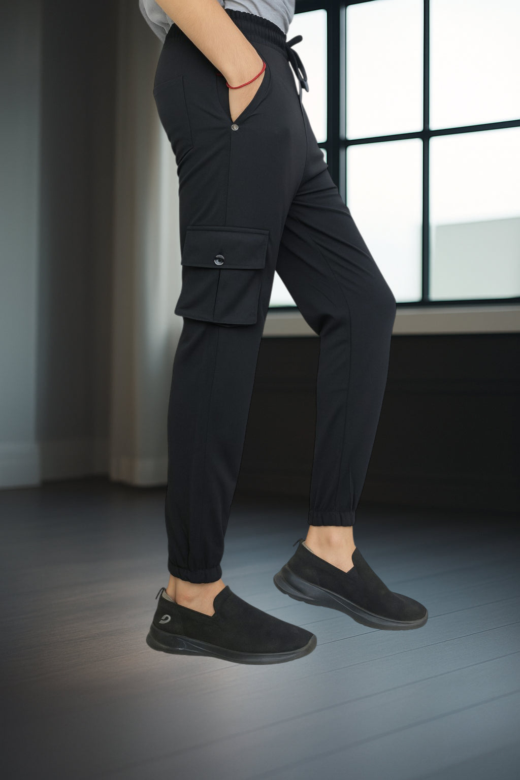Black Color Cargo Pants